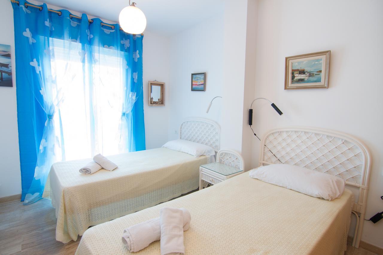 Apartament Edf. Panorama, Ladera Del Mar Nerja Zewnętrze zdjęcie